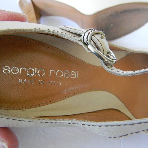 SERGIO ROSSI CREAM/IVORY LEATHER WOOD HEEL OPEN TOE MADE IN ITALY HEELS SZ 35.5 - Picture 8 of 8